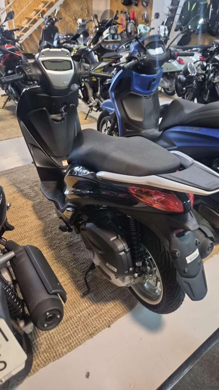 9cf974bd 17d0 4a78 a9f6 5477dddba4a3